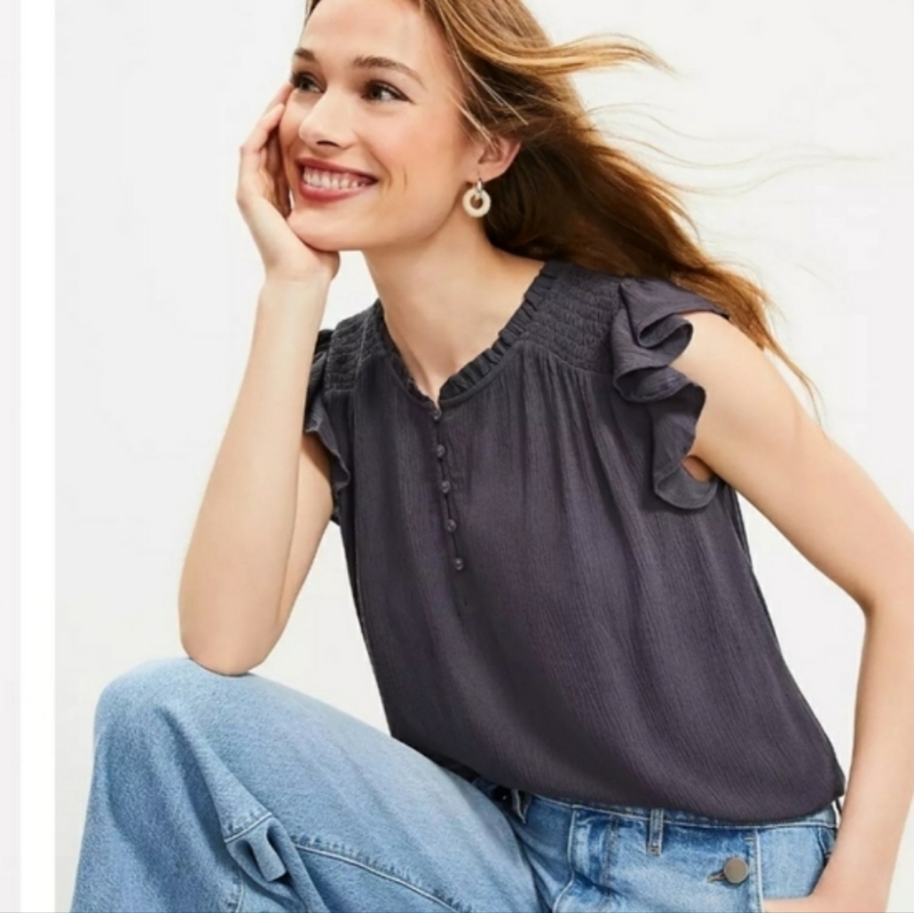 LOFT ruffle button mixed media top in gray size S.